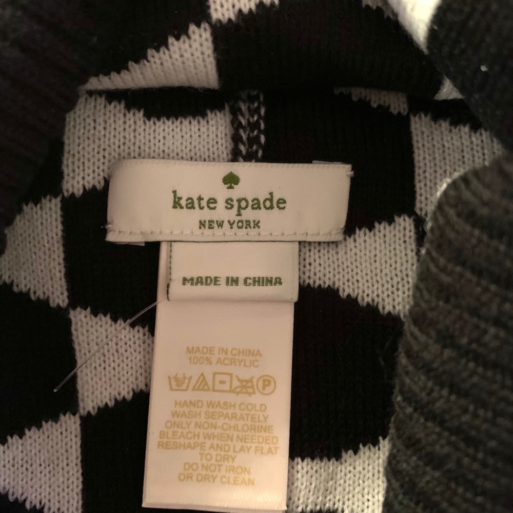 Kate Spade Scarf and Hat Set NWOT - Picture 3 of 5